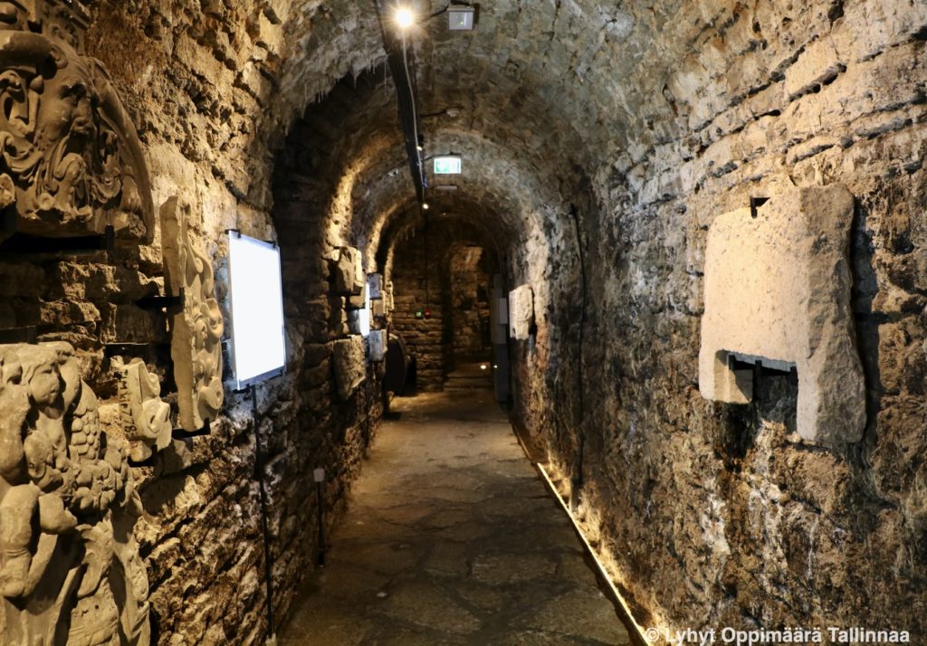 Bastionin Tunnelit Tallinna 8355
