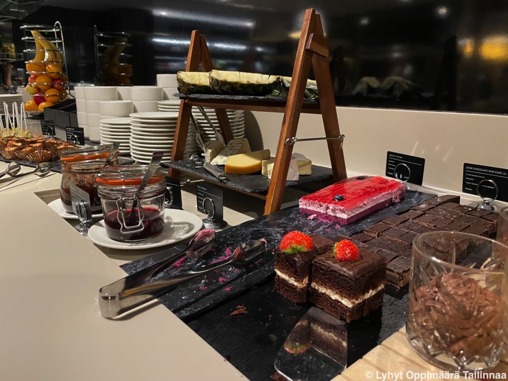 Tallink Megastar Business Lounge Jälkiruoat 4