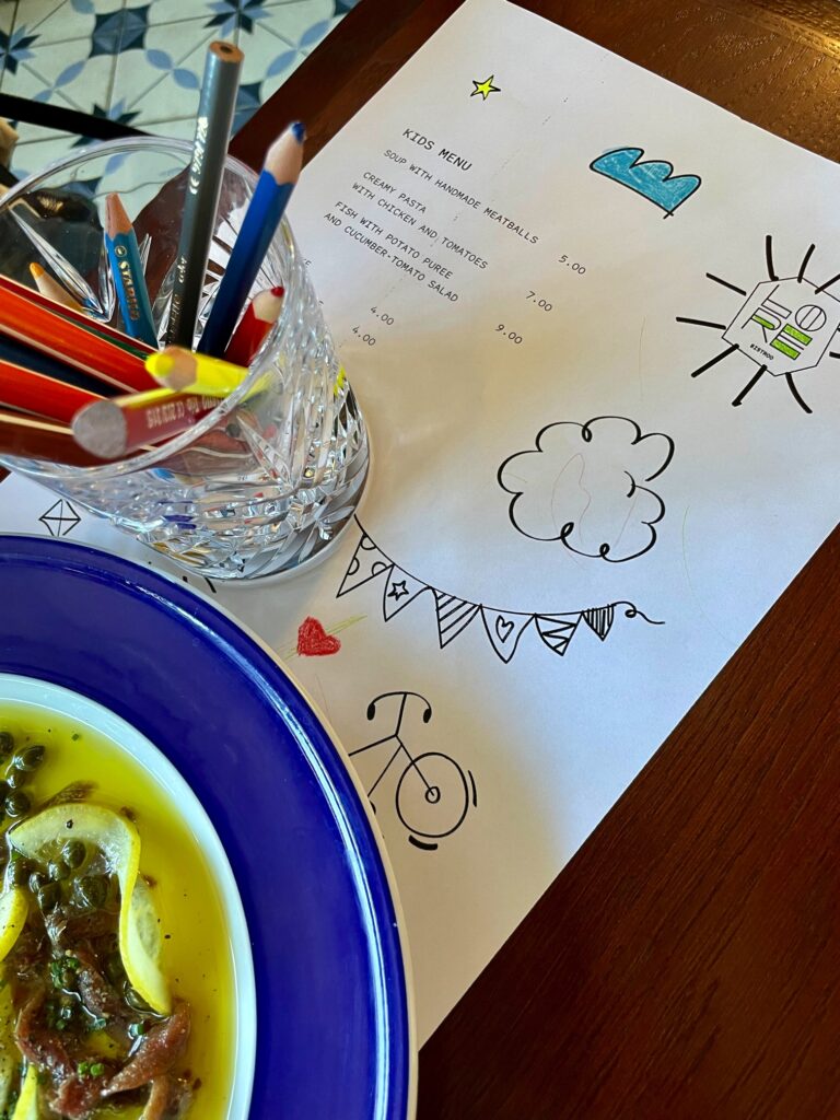 Lore Bistroo Perheystävällinen Ravintola 5