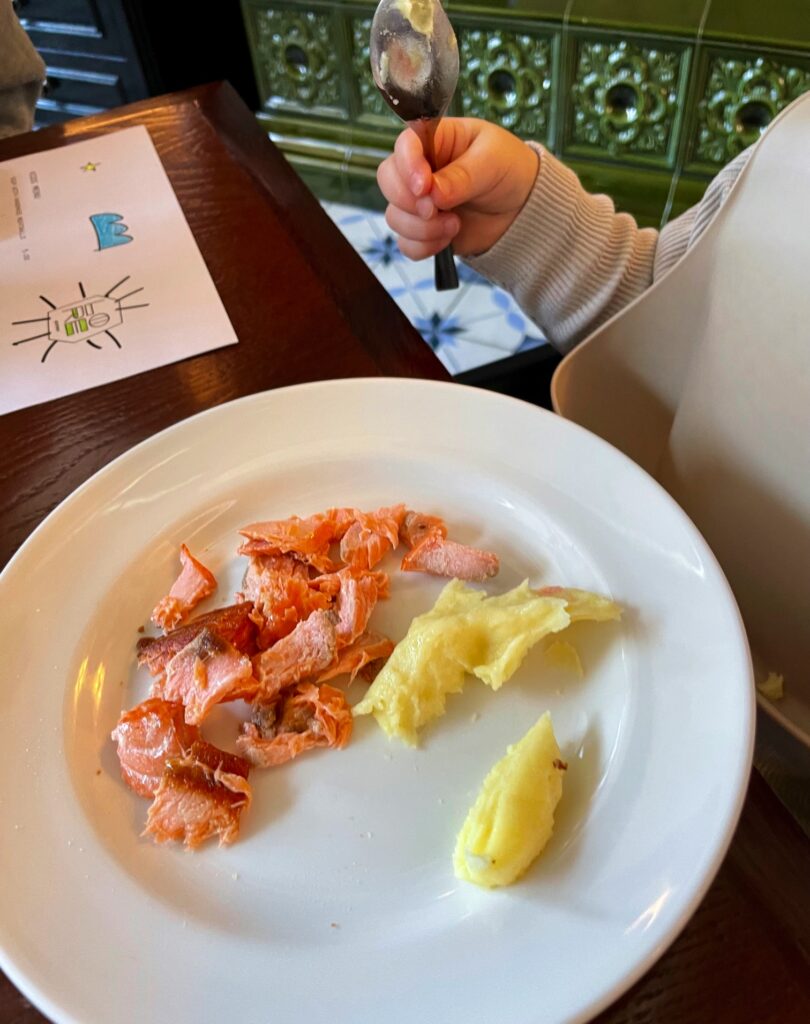 Lore Bistroo Perheystävällinen Ravintola 3