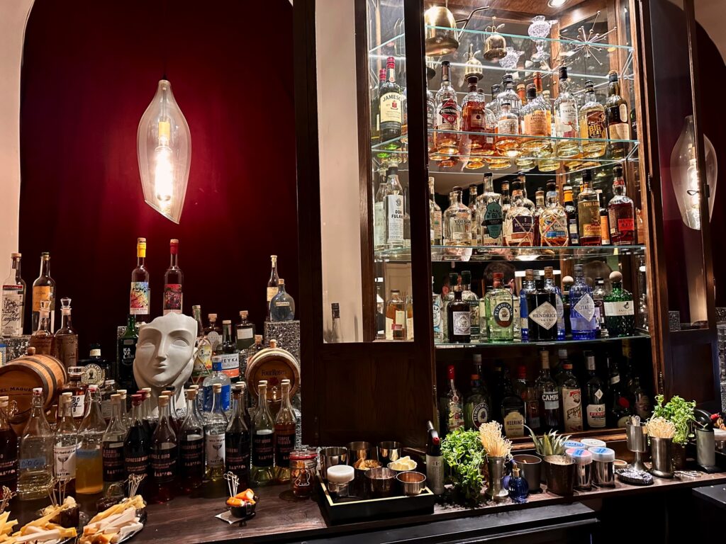 Babylon Bar 5