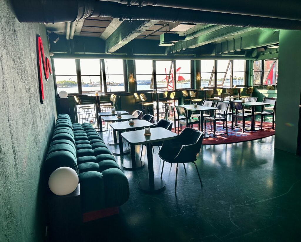 Lessner Bar Yläkerta