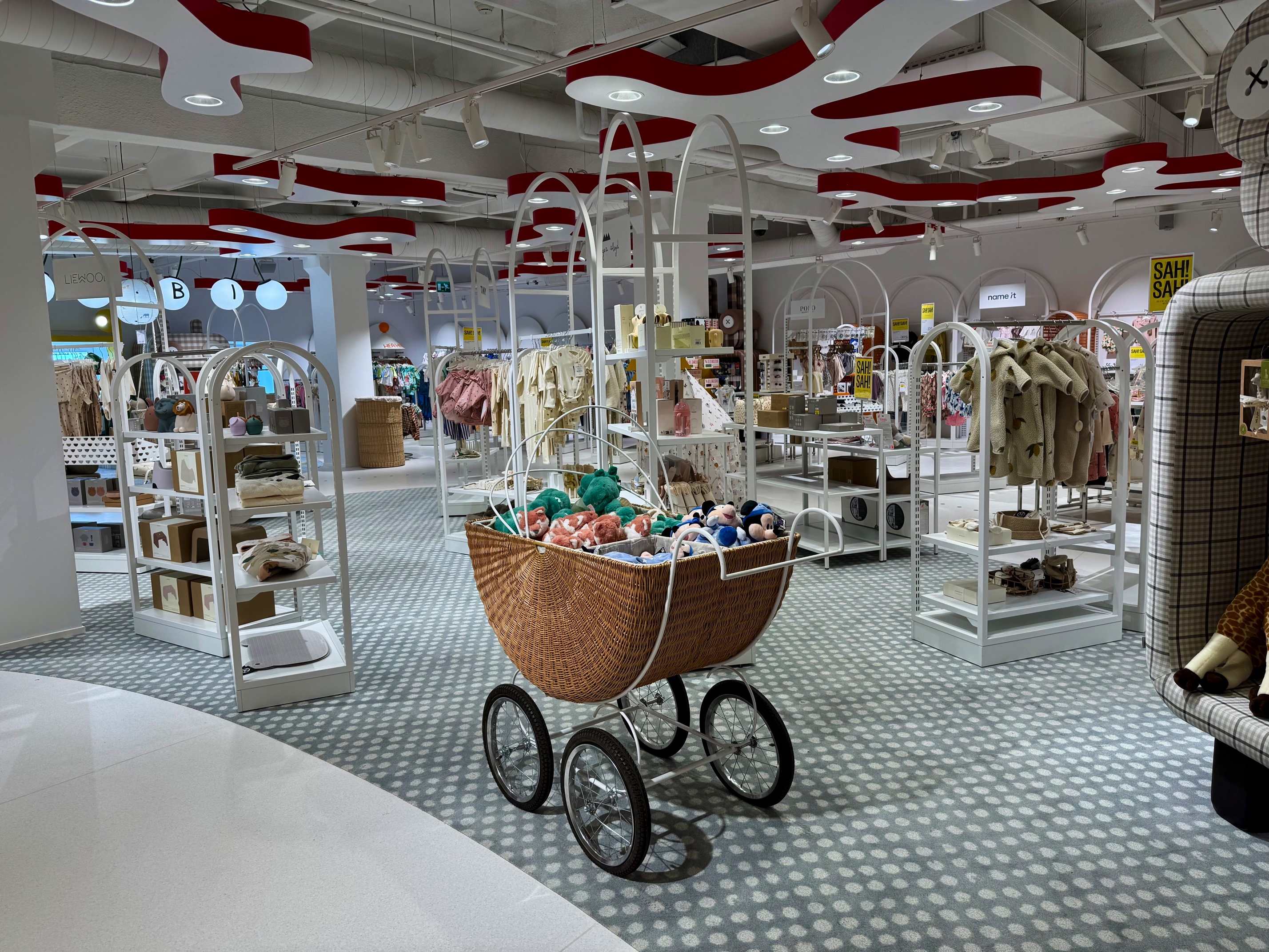 Tallinnan Kaubamaja Lastenvaatteet 2