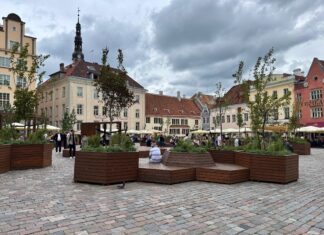 Tallinnan Raatihuoneentori 9