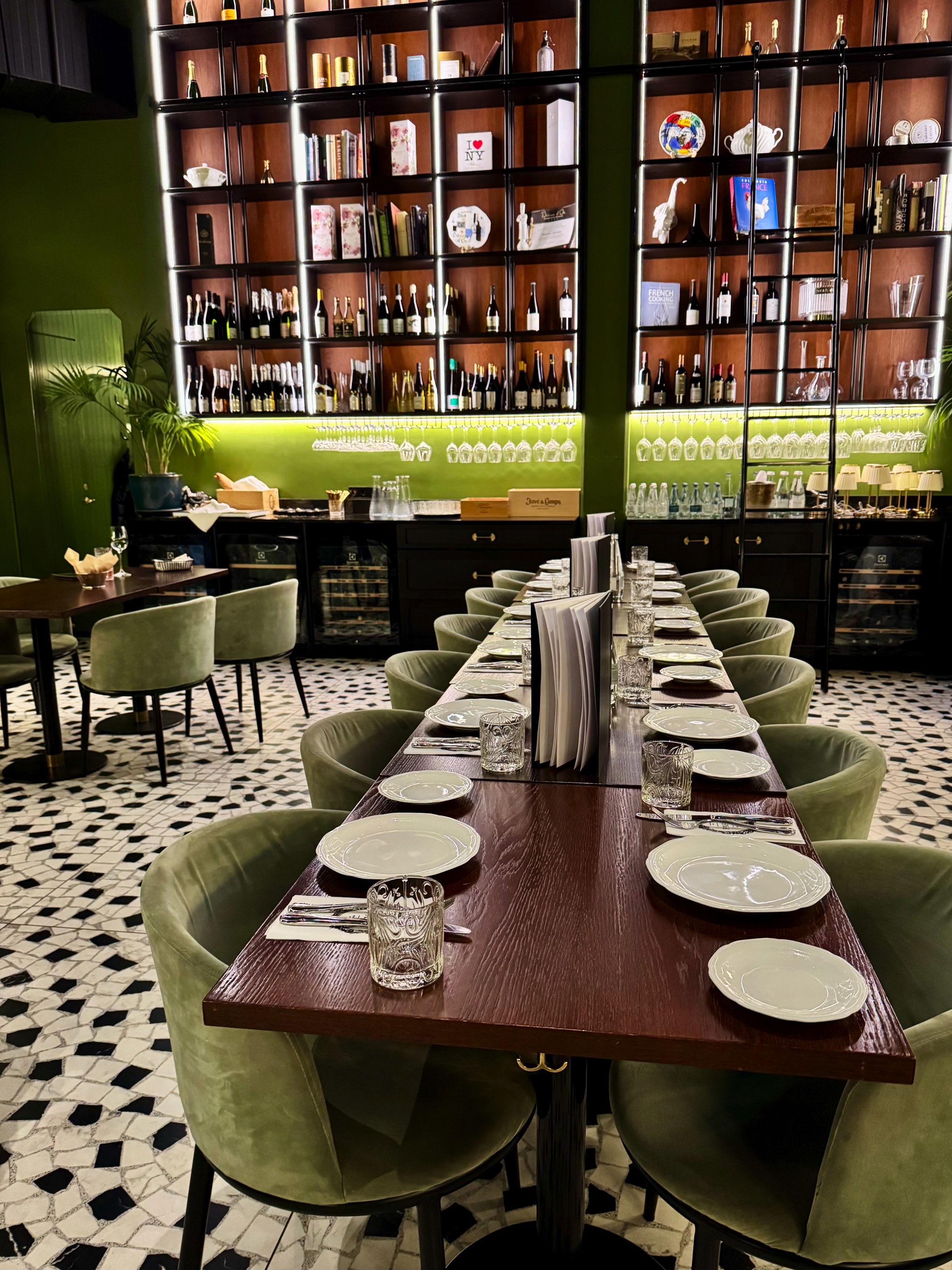 PÄRIS Ravintola Sisustus 2