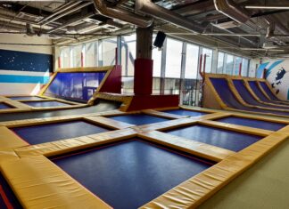 Super Skypark: Tallinnan Suurin Sisäseikkailupuisto Super Skypark 99
