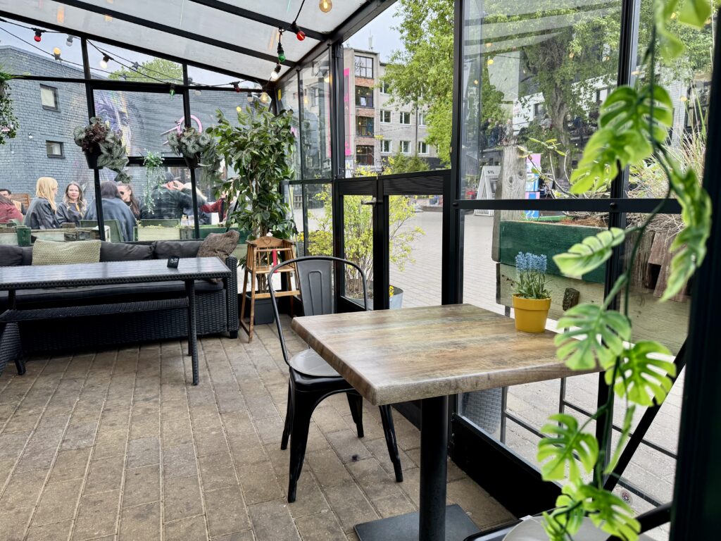 Kivi Paber Käärid Ravintola Telliskivi 62